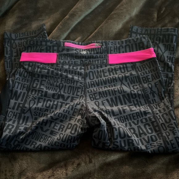 Ideology Cropped Capri Workout Pant Gray Pink Breast Cancer Awareness - Picture 2 of 2